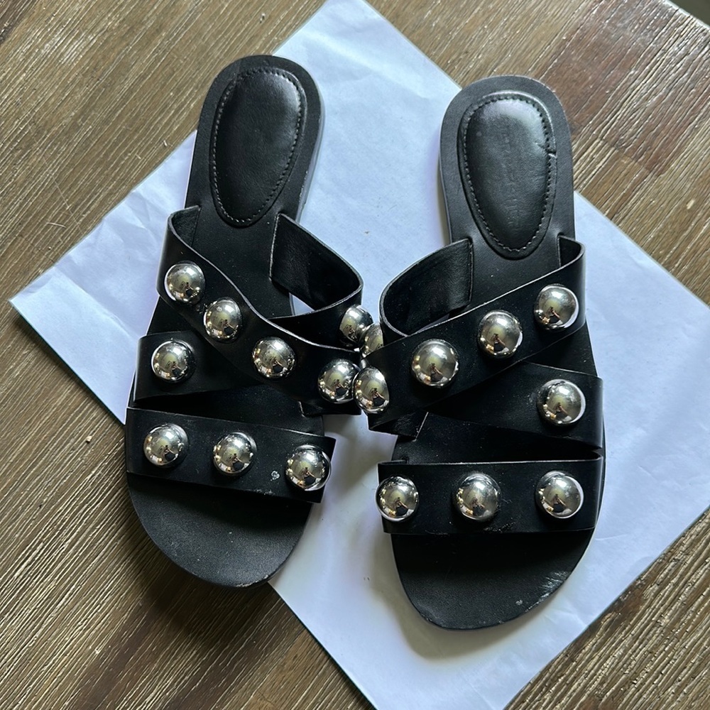 Marc Fisher womens black padded heel studded strappy bryte sound toe sandals 6